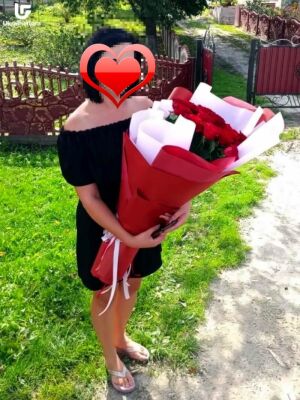 25 Luxury Red Roses Photo Delivery 4 25 Luxury Red Roses Photo Delivery Ukraine 4